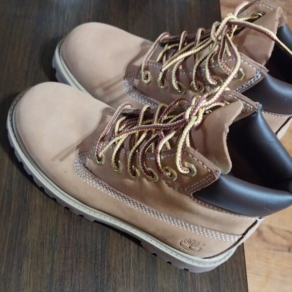 Kids coats/shoes - Picture 4 of 8